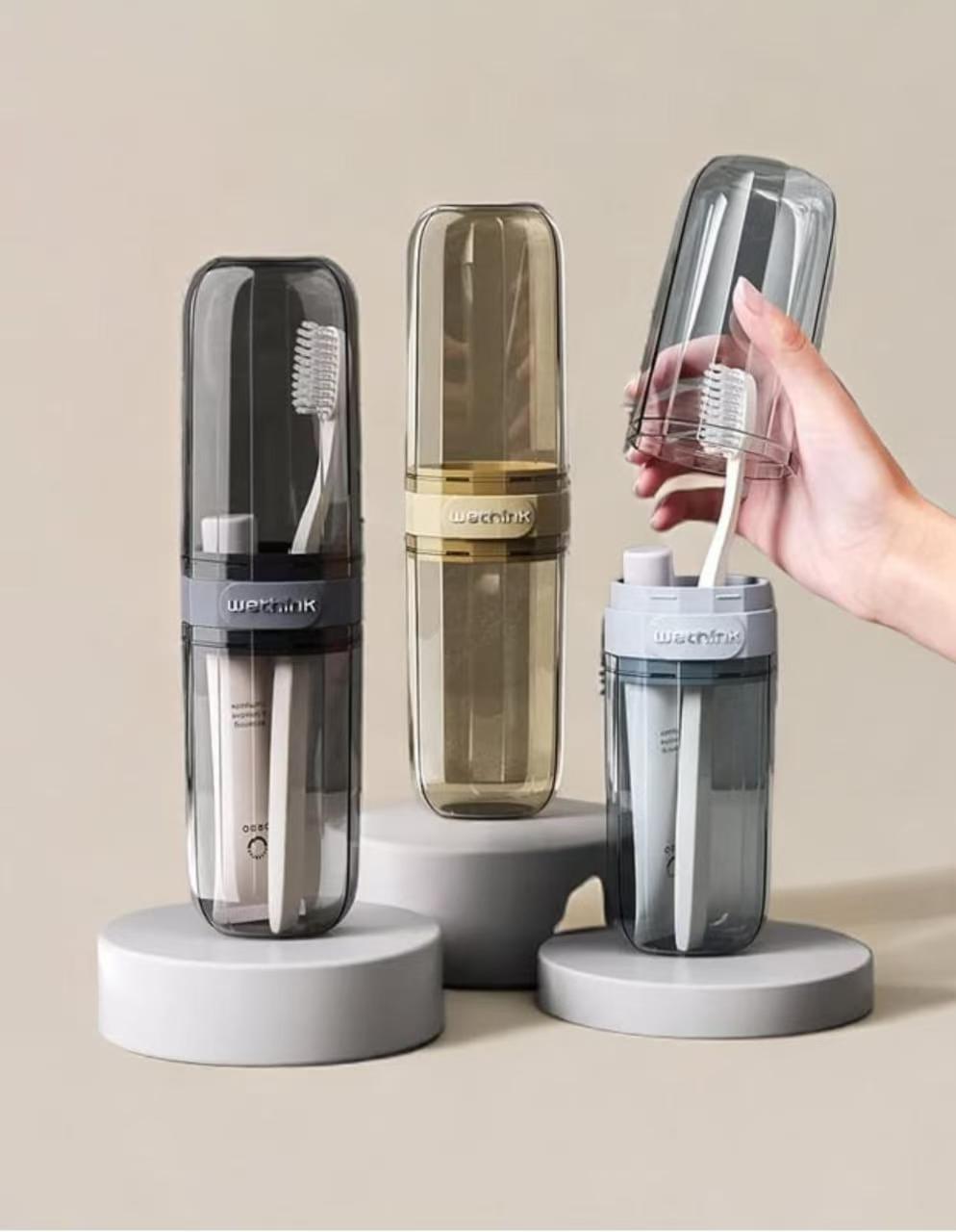 Travel toothbrush holder