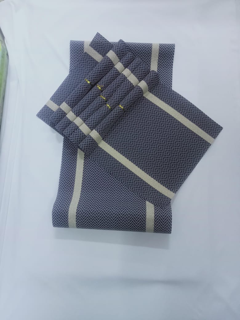 Table mats with runner