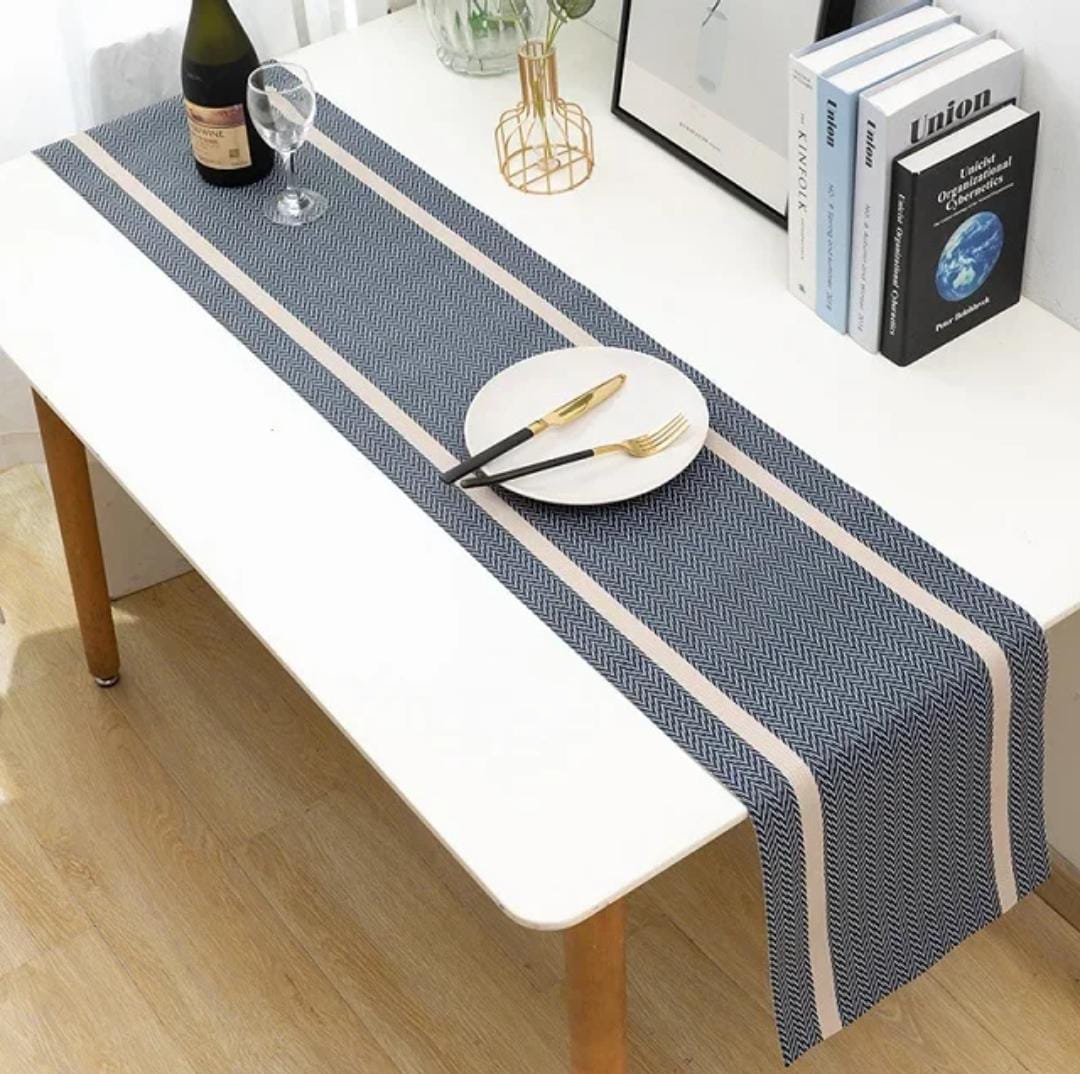 Table mats with runner