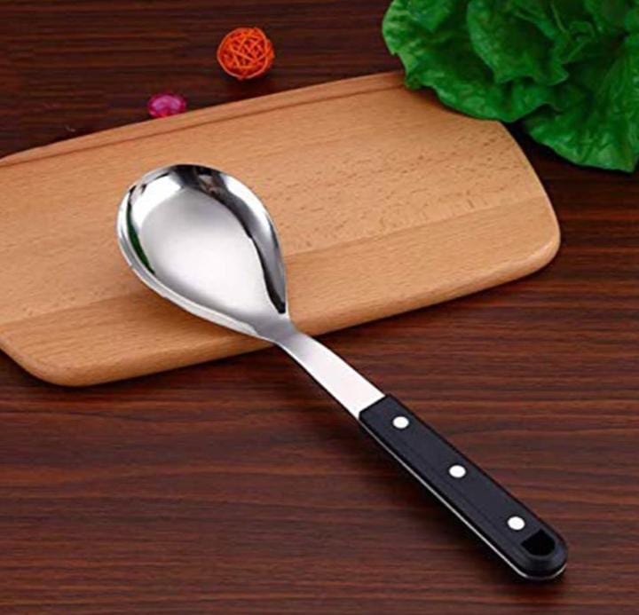 Serving spoon