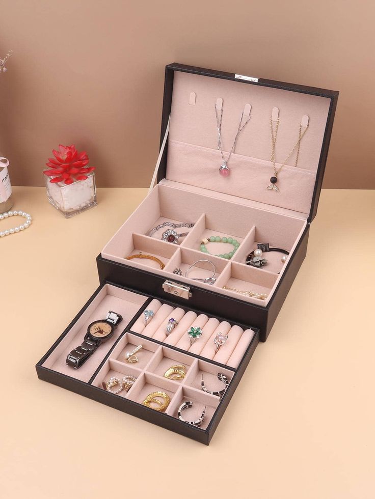 Exquisite Large Capacity Travel Jewelry Bag /  Jewelry Organizer