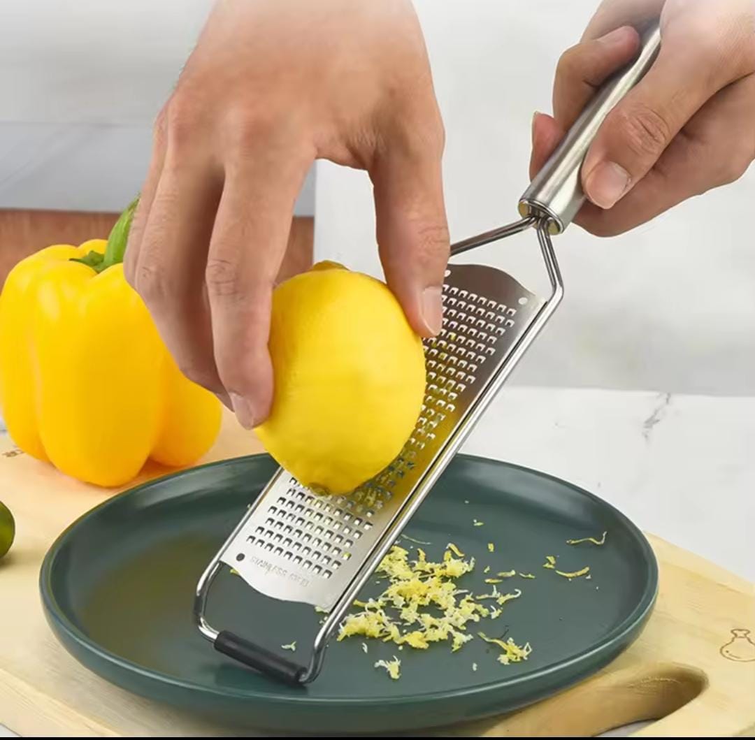 High quality stainless 304 grater Comes with a brush