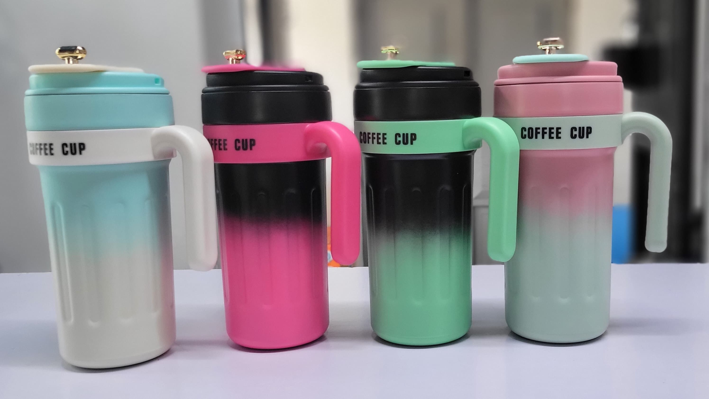 Insulated Coffee Tumbler with Touch Screen Temperature Display