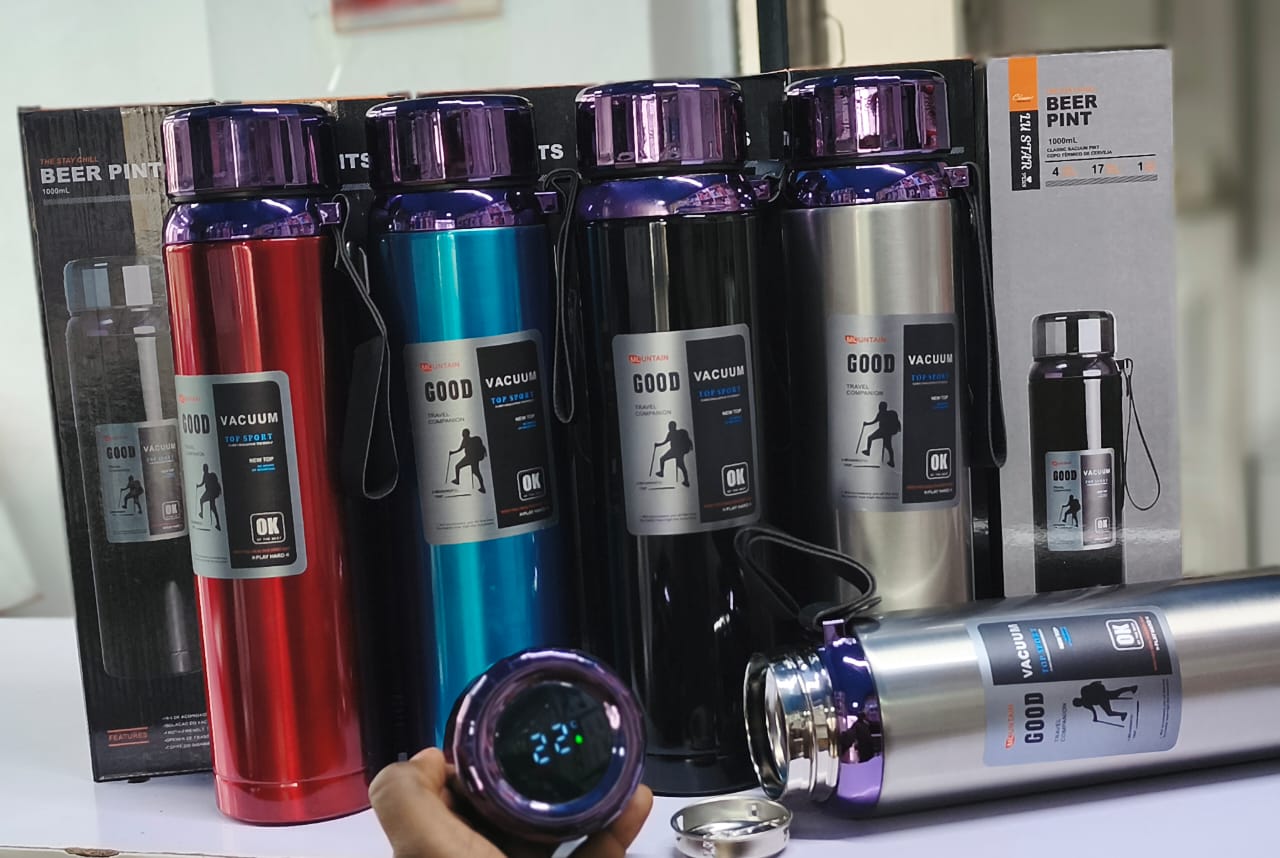 Good Travel Companion Top Sport Vacuum Flask with Temperature Display
