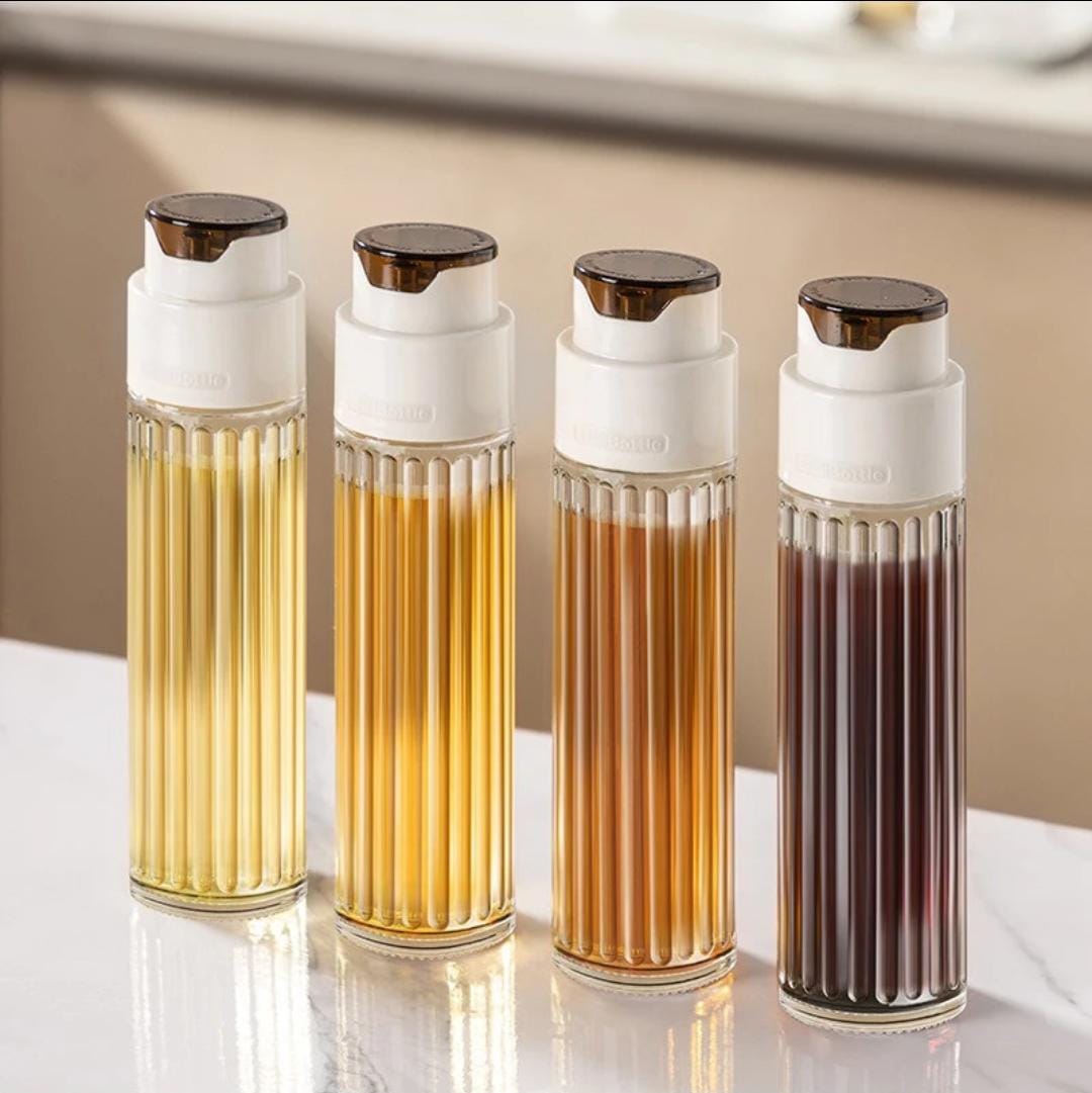 Luxurious glass oil jar