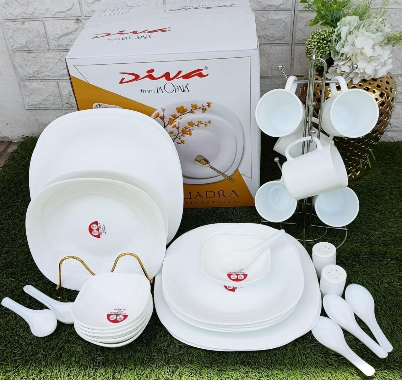 39 pcs Glass Quadra Dinner set