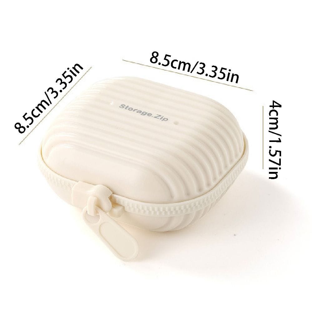 Portable pill storage case