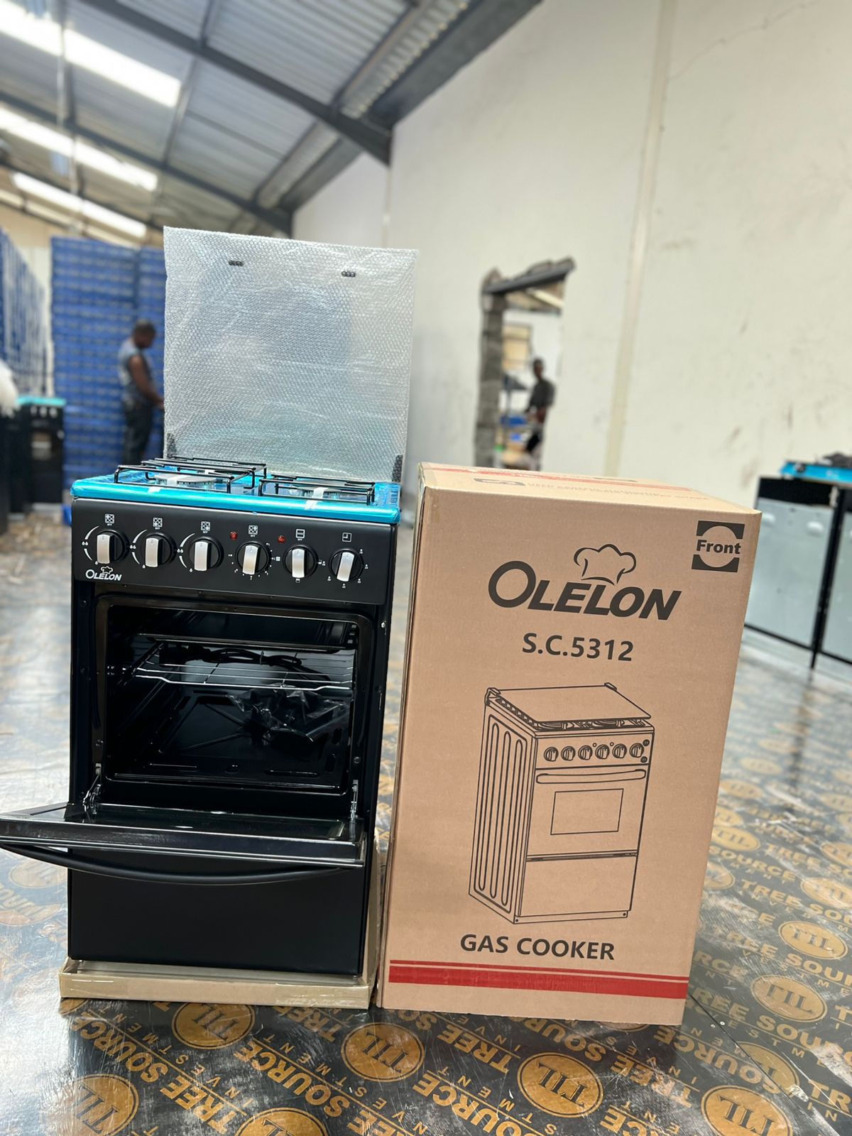 3 + 1 Electric standing cooker