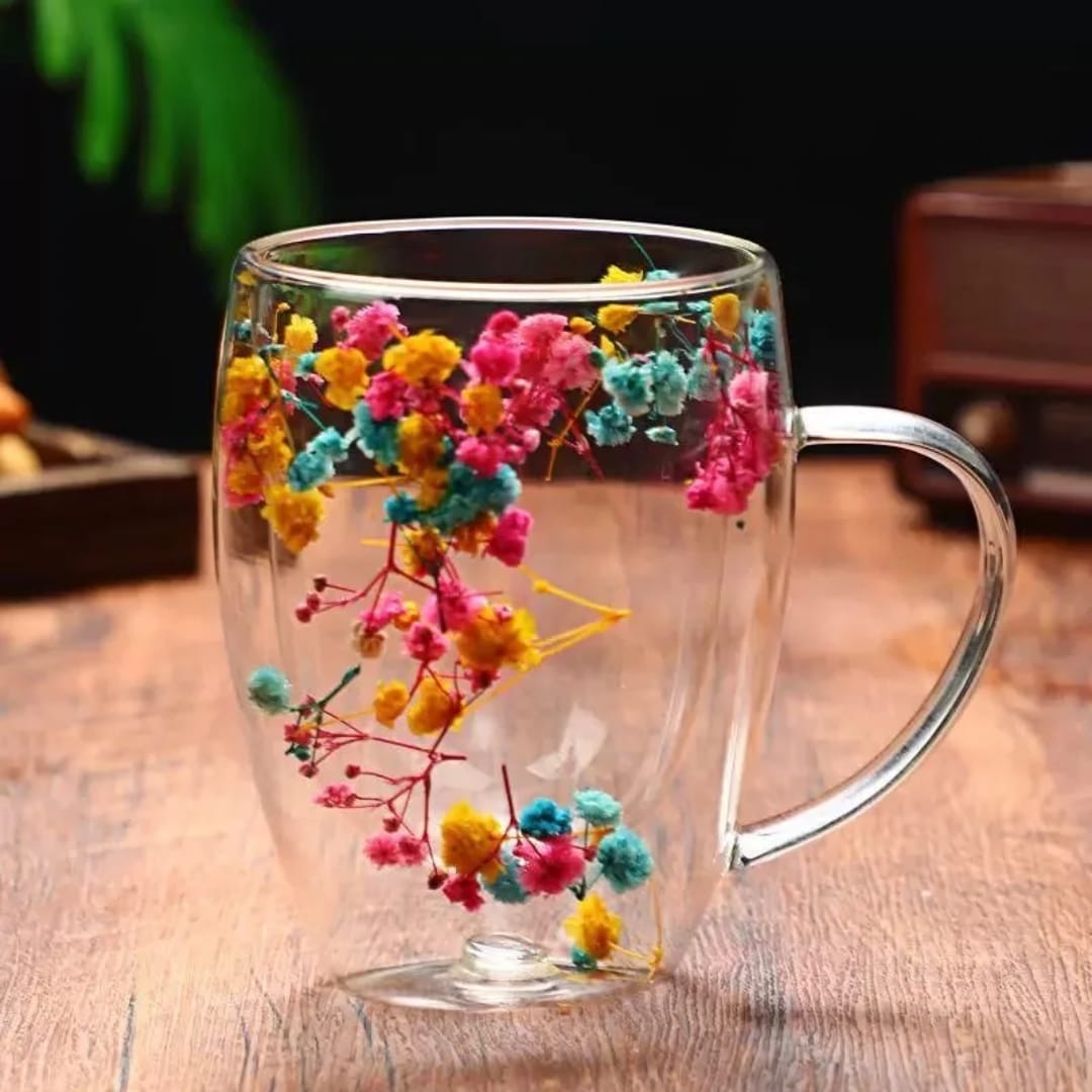 High borocillicate double-wall glass mug with pressed floral designs