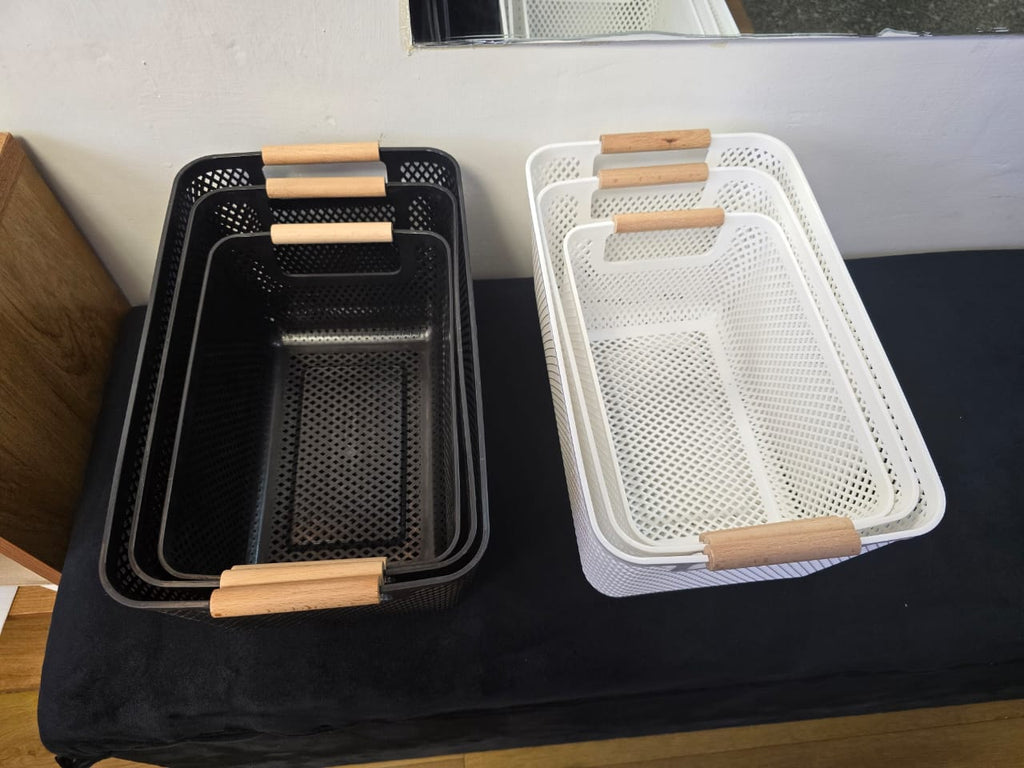 3pcs Extra-Large Plastic Mesh Storage Baskets with Bamboo Handles