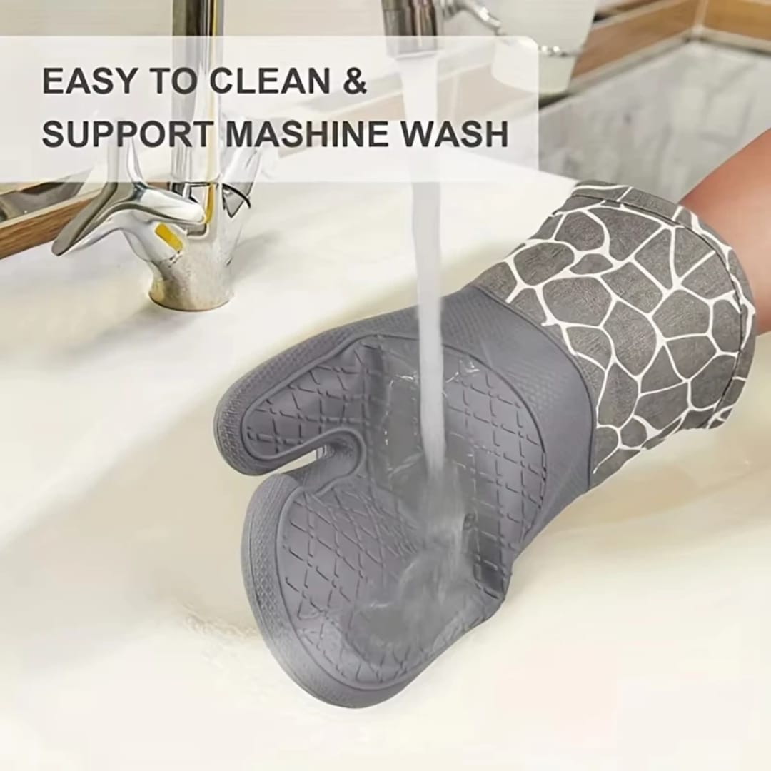 Heat resistant silicone oven gloves with soft cotton lining