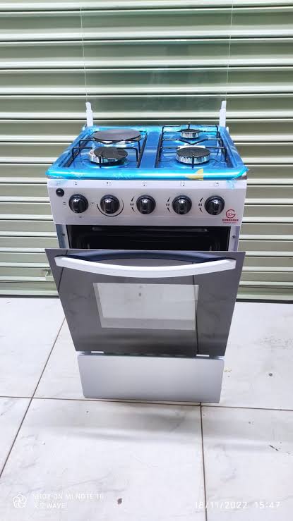 Eurochef Cooker EG55-3G1E+E OVEN Free Stand Glass Top Cooker, rotisserie Silver,